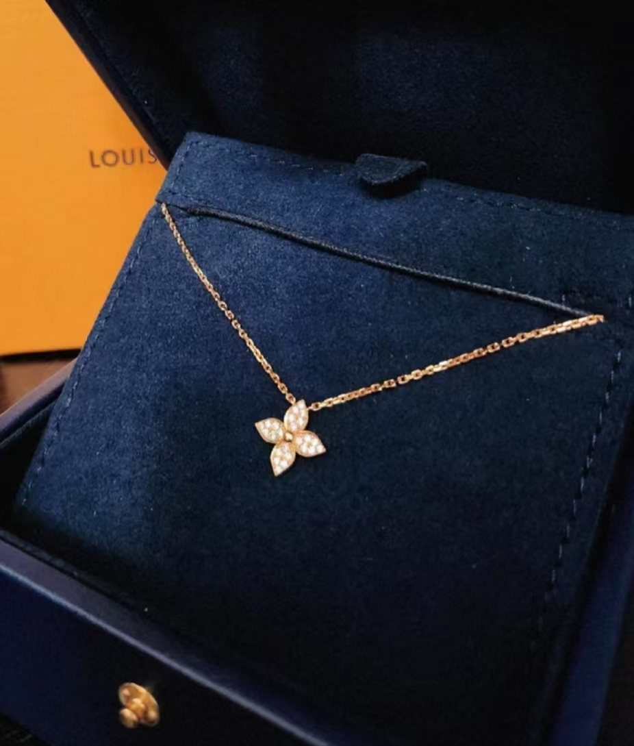 Louis Vuitton Подвеска Idylle Blossom, розовое золото и бриллианты